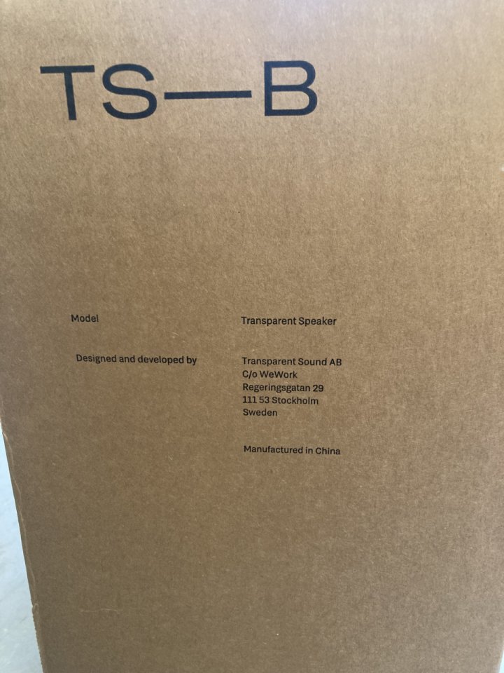 Transparent, Altavoz transparente nuevo a estreno