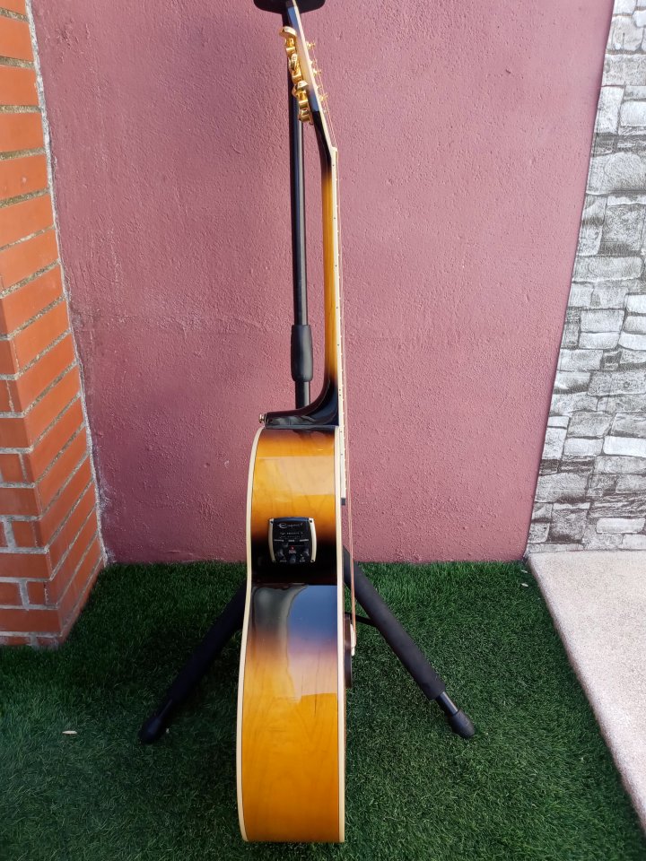 Epiphone EJ 200 SCE/VS + estuche de segunda mano · Foto 3 de 6 · Sevilla · 325 €