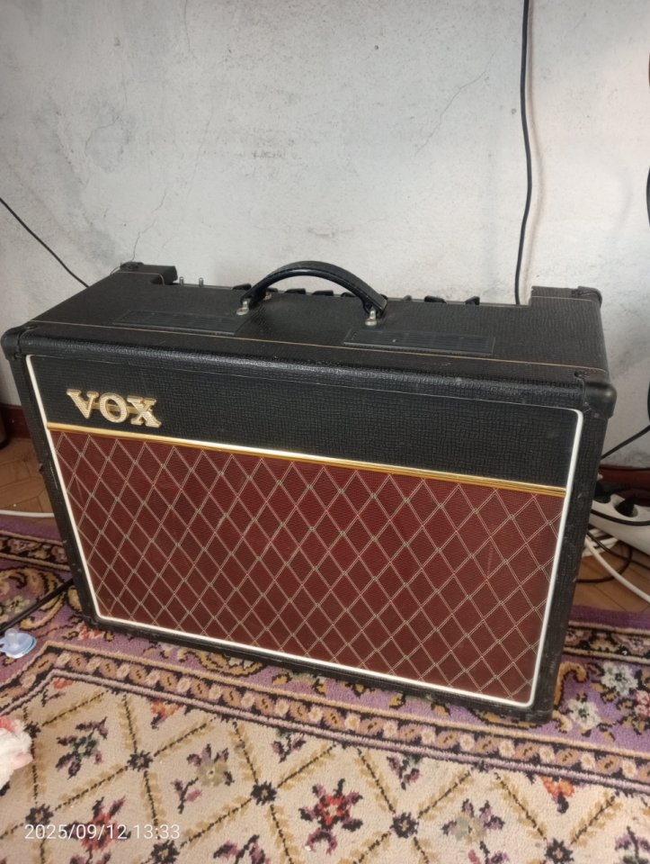 Amplificador Vox AC15
