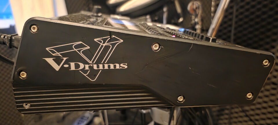 Roland TD 30 de segunda mano · Foto 4 de 8 · Illes Balears · 800 €