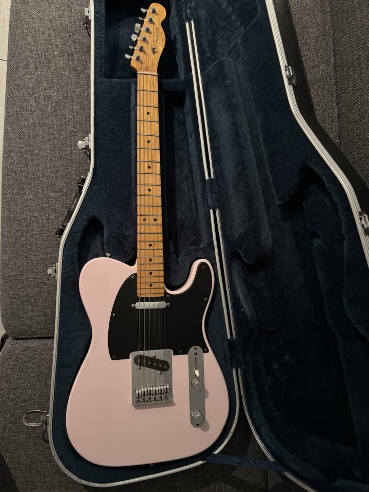 Fender Telecaster American Standard Lollar T52s de segunda mano · Foto 1 de 4 · Madrid · 1600 €
