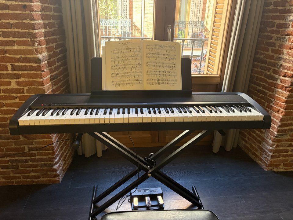 Korg B2 Teclado de segunda mano · Foto 6 de 7 · Madrid · 40 €
