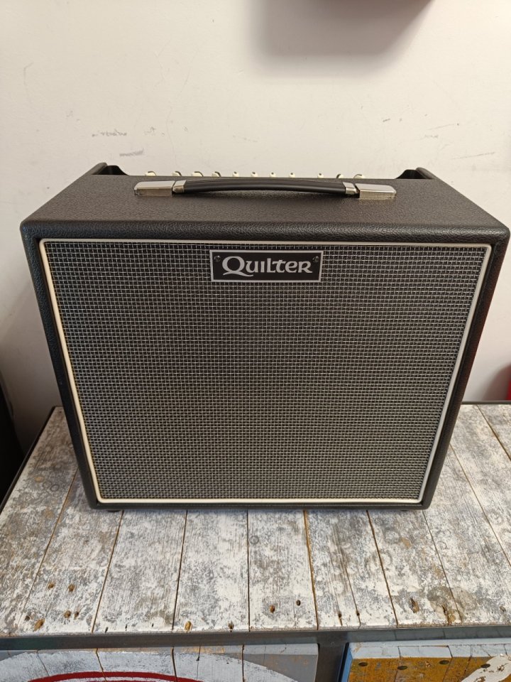 Quilter Aviator Mach 3 combo + footswitch de segunda mano · Foto 3 de 8 · Zaragoza · 950 €