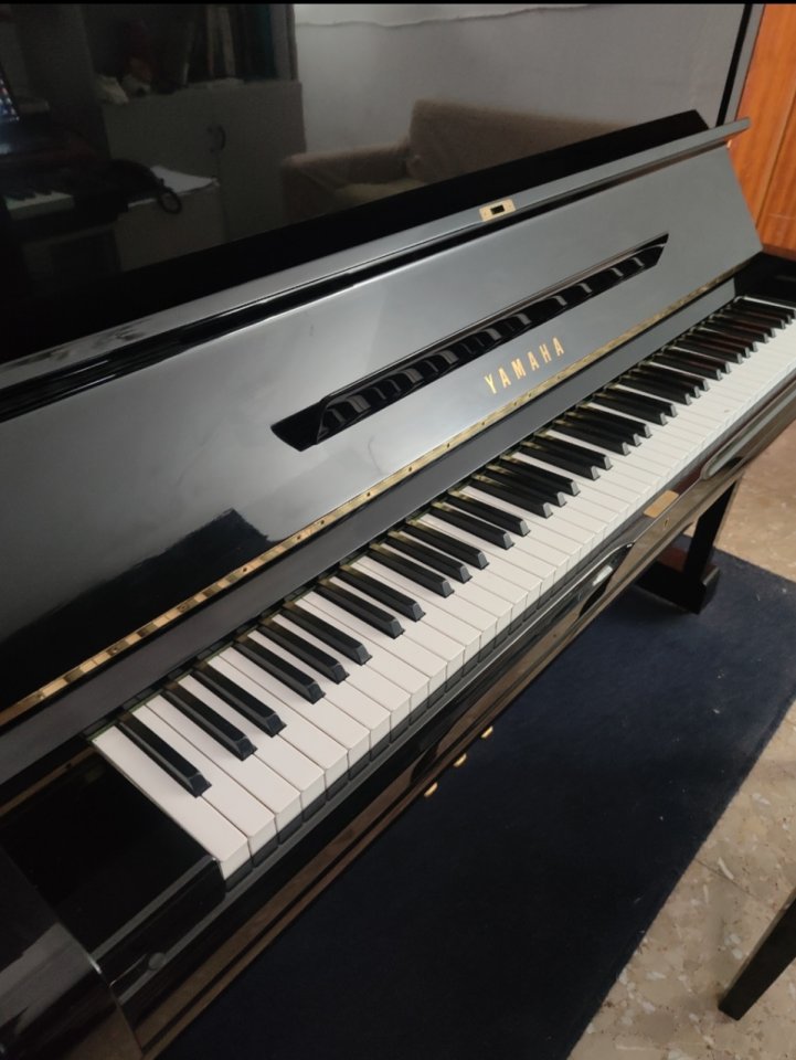 Piano Yamaha U3 de segunda mano · Foto 1 de 6 · Madrid · 2850 €