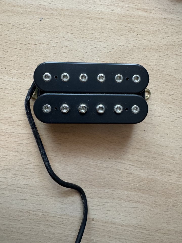 Pastilla humbucker Dimarzio Fred de segunda mano · Foto 1 de 3 · Sevilla · 69 €