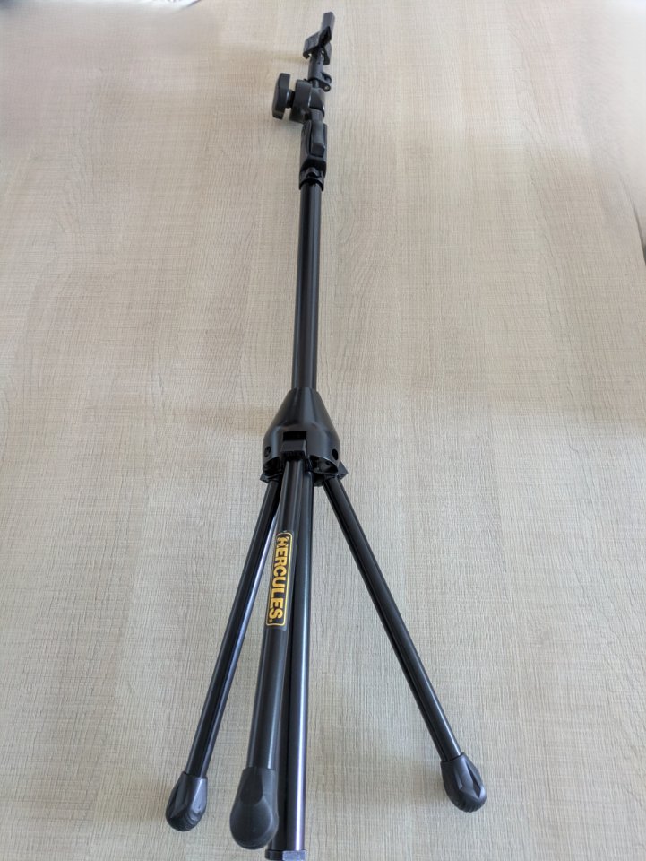 Pie de Micro "Hercules MS533B" + funda