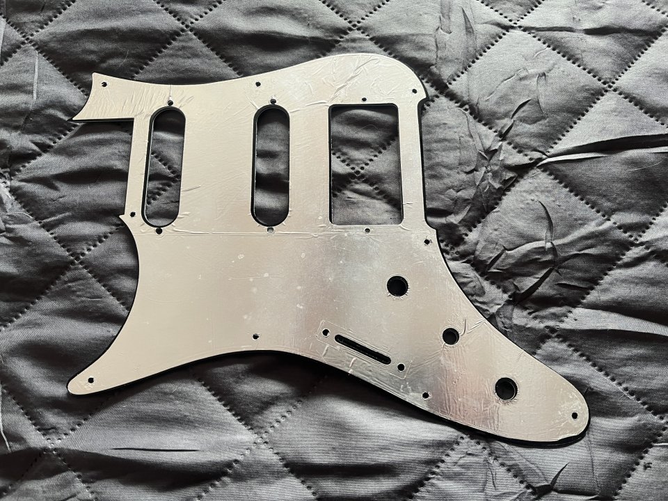 Pickguard Ibanez AZ2204BK (con protector)