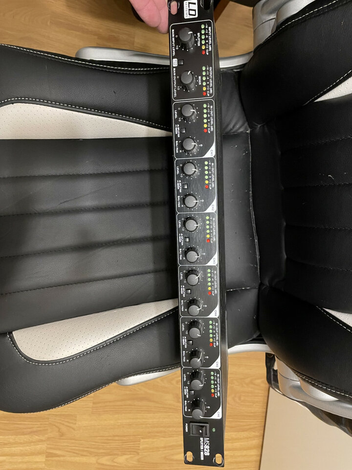 LD Systems ms828 de segunda mano · Foto 2 de 10 · A Coruña · 85 €