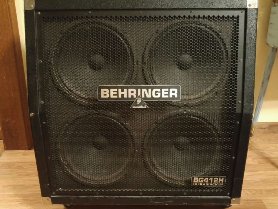 Behringer 4x12 BG412H