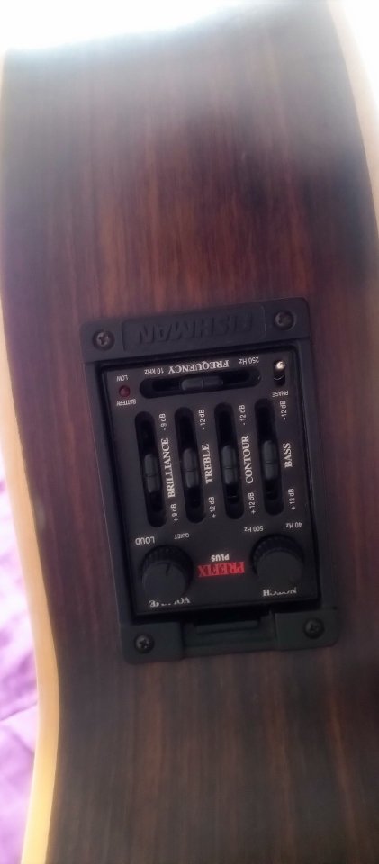 Cambio Guitarra Alhambra CW J3-E de segunda mano · Foto 4 de 8 · Asturias