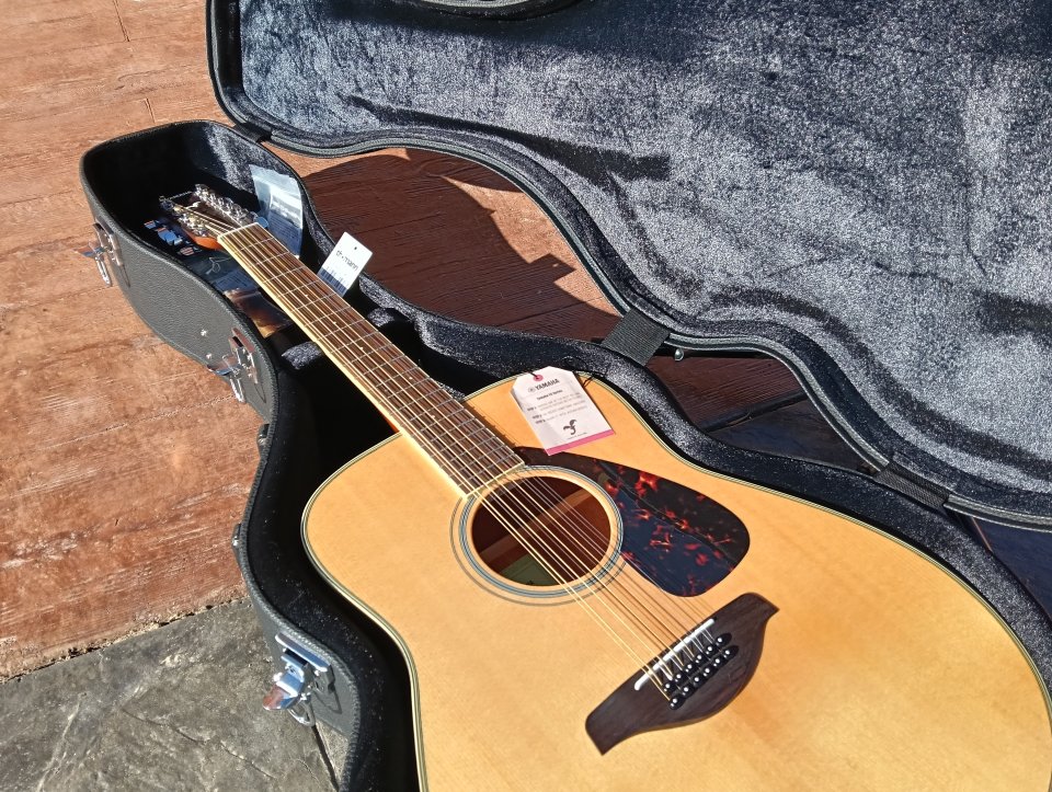 Yamaha fg820 acústica