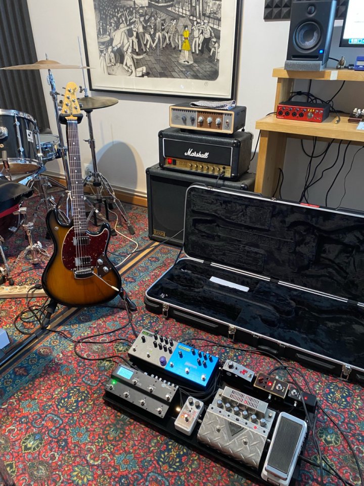 MusicMan StingRay RS