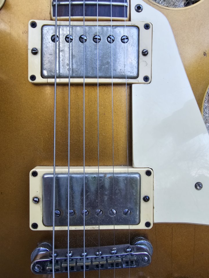 Gibson les paul deluxe goldtop de 1975 de segunda mano · Foto 4 de 10 · Ávila · 4100 €