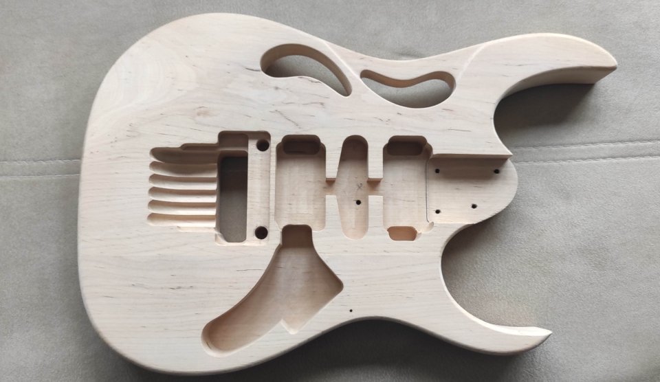 Cuerpo de una Ibanez PIA