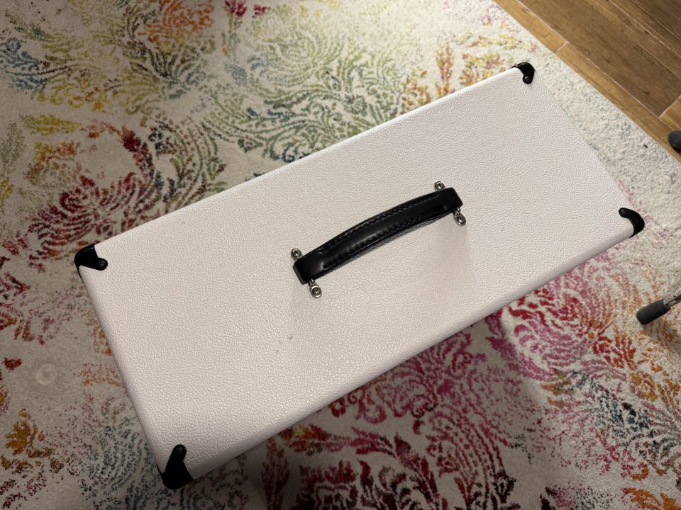 Pantalla Bad Cat 1x12