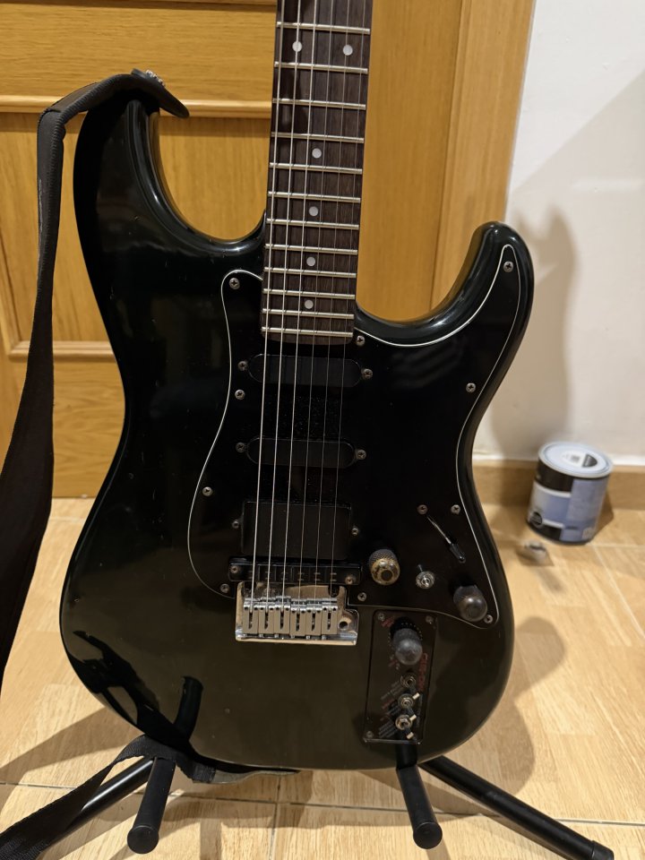 Casio MG-510 guitarra midi de segunda mano · Foto 3 de 6 · Cáceres · 800 €