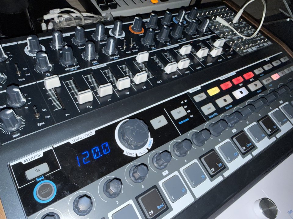 Arturia Minibrute 2S Sintetizador Analógico de segunda mano · Foto 2 de 4 · Madrid · 330 €