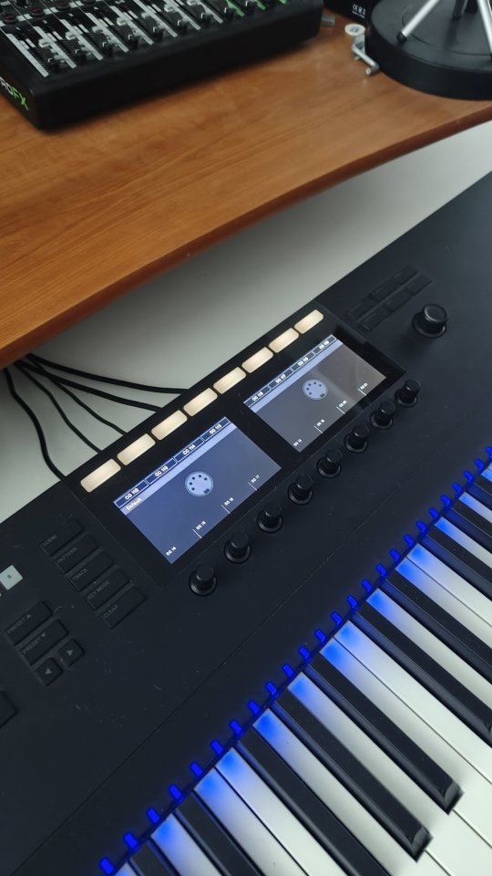 Komplete Kontrol S88 MK2 de segunda mano · Foto 2 de 5 · Madrid · 700 €