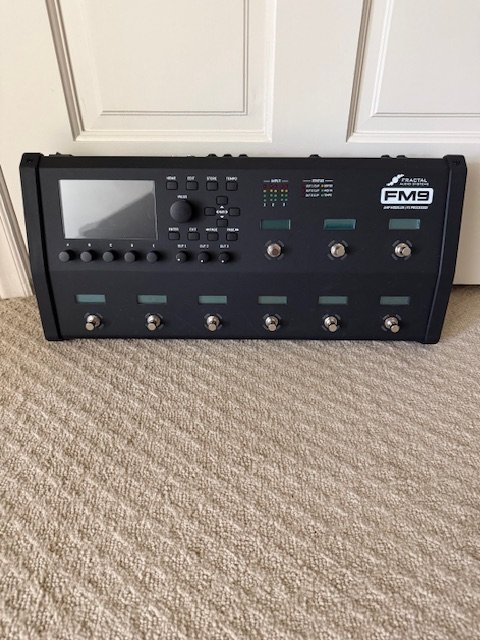 Fractal Audio FM9 Turbo + Cab packs & IRs extra