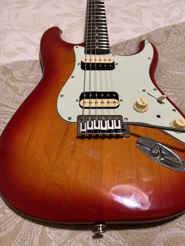 Squier stratocaster sunburst