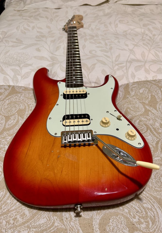 Squier stratocaster sunburst