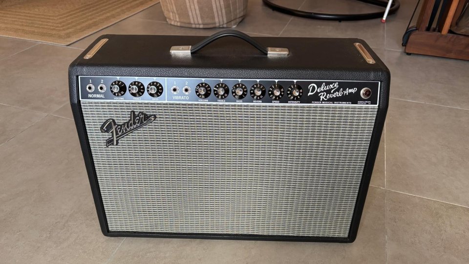 Fender Deluxe Reverb' 65 de segunda mano · Foto 1 de 5 · Valencia · 1500 €