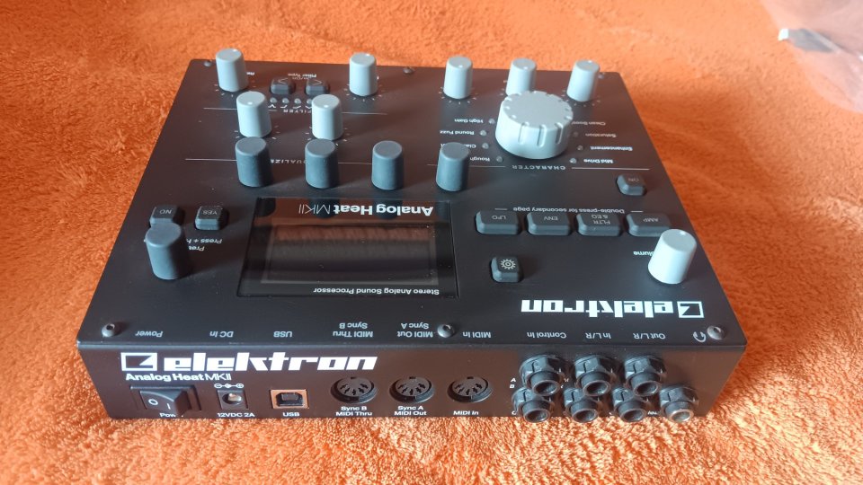 Elektron Analog Heat MKII de segunda mano · Foto 7 de 9 · Madrid · 600 €