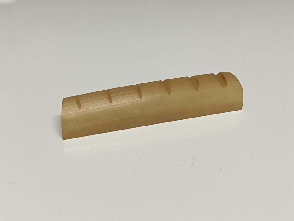 Cejuela Guitarra Martin Hueso Camello de segunda mano · Foto 5 de 9 · Badajoz · 12 €