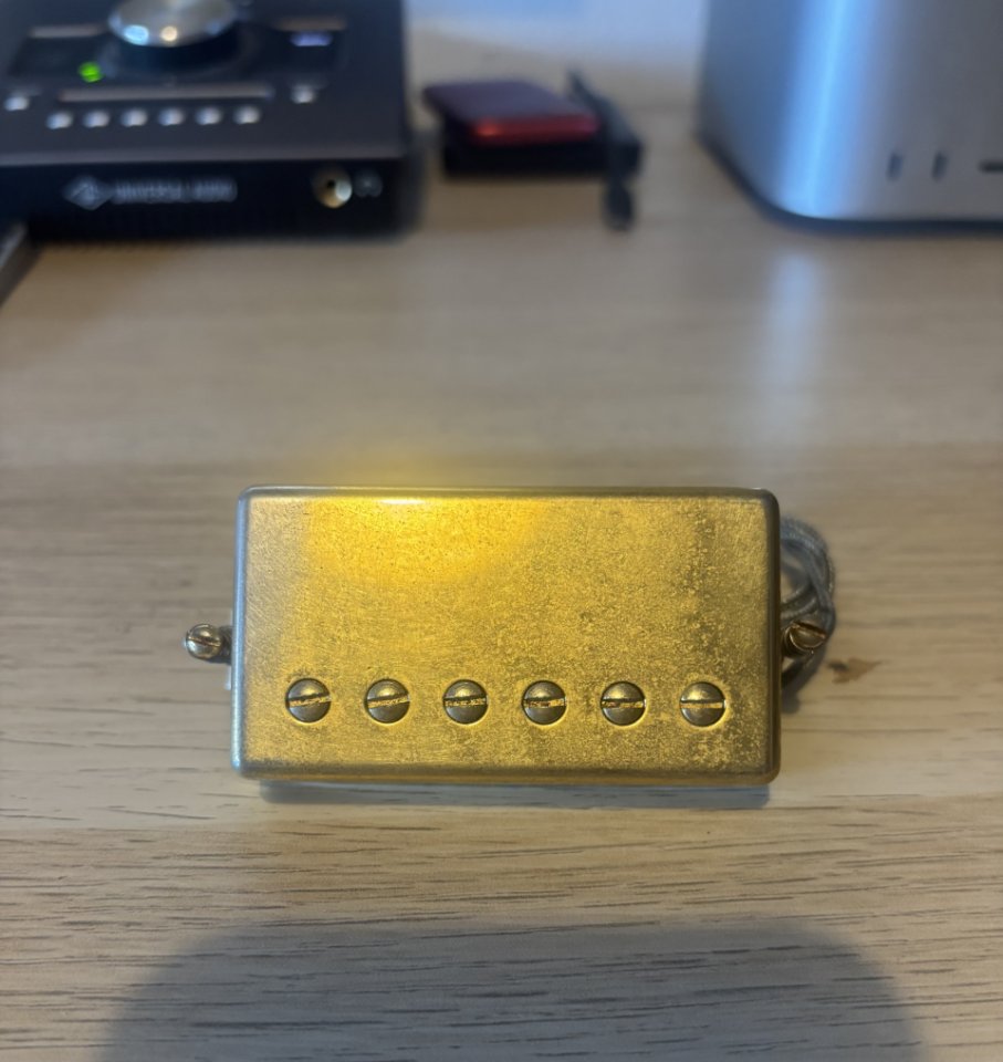 Gibson Burstbucker Pro de segunda mano · Foto 1 de 4 · Cádiz · 160 €
