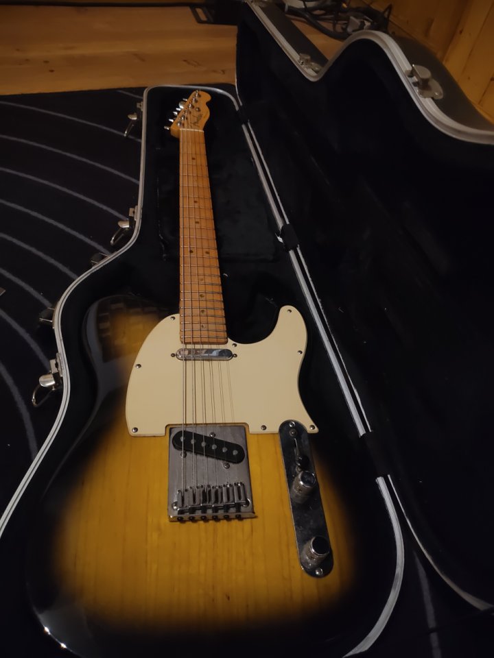 Fender American Deluxe Telecaster USA 2005 de segunda mano · Foto 1 de 7 · Bizkaia · 1700 €