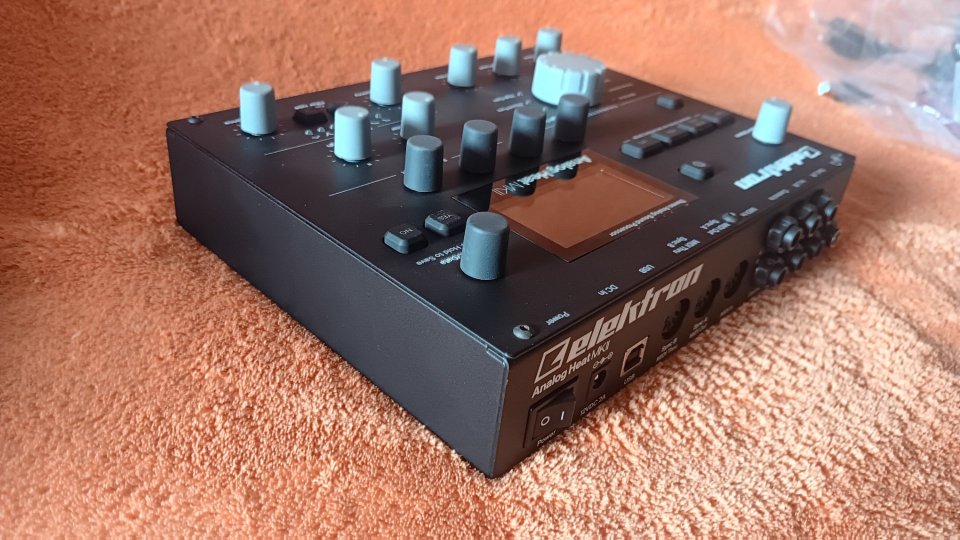 Elektron Analog Heat MKII de segunda mano · Foto 8 de 9 · Madrid · 600 €