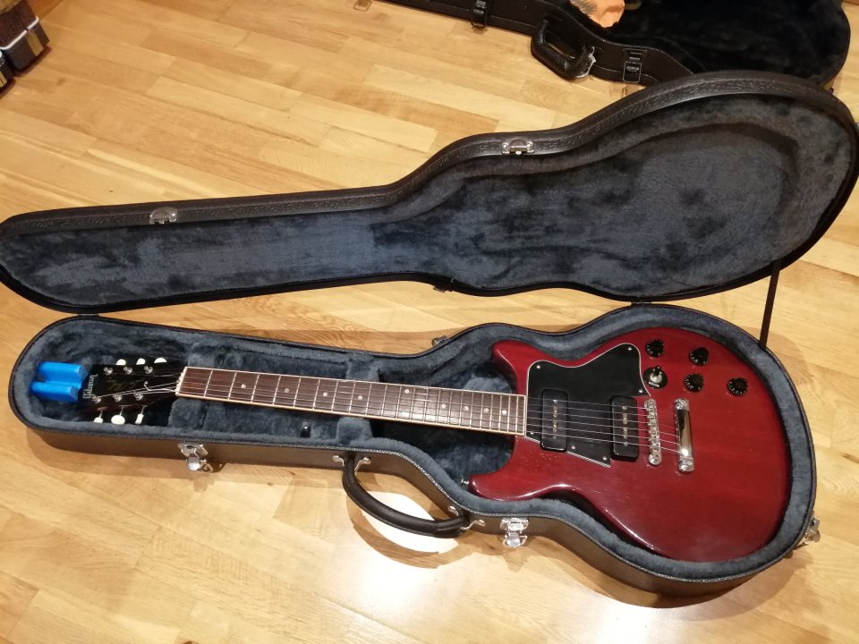 Estuche de guitarra eléctrica genérico de segunda mano · Foto 2 de 10 · Cantabria