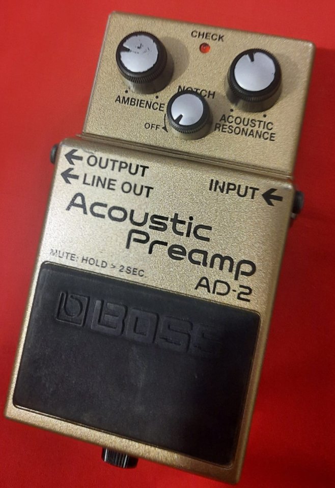 BOSS AD2 ACOUSTIC PREAMP