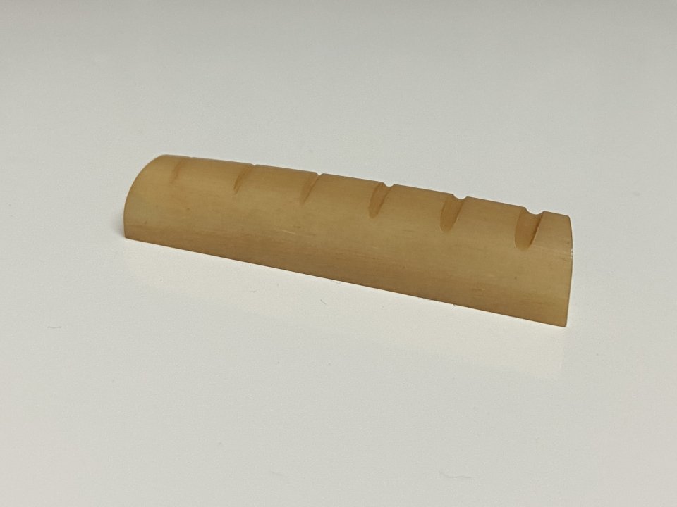 Cejuela Guitarra Martin Hueso Camello de segunda mano · Foto 6 de 9 · Badajoz · 12 €