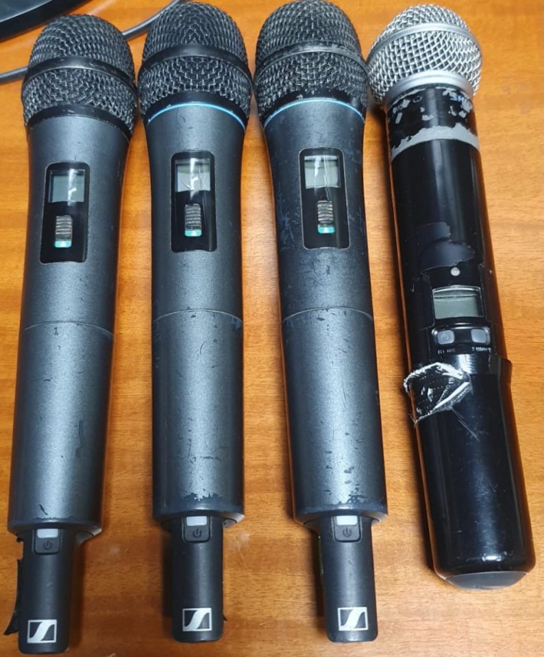 Shure SLX4 y Sennheiser XS Wireless 1 de segunda mano · Foto 3 de 10 · Ourense · 900 €