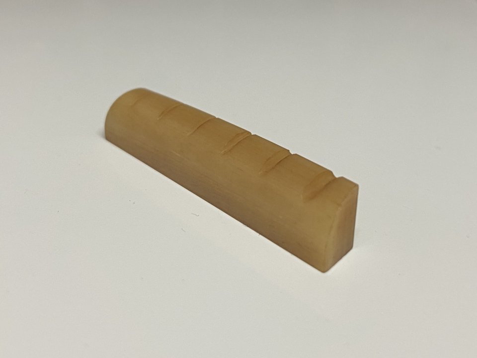 Cejuela Guitarra Martin Hueso Camello de segunda mano · Foto 7 de 9 · Badajoz · 12 €