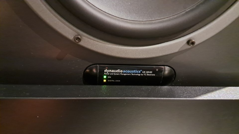 Sistema Completo Dynaudio AIR 20 + AIR BASE 12 + Remote (Pack Pro) de segunda mano · Foto 4 de 8 · Barcelona · 4500 €