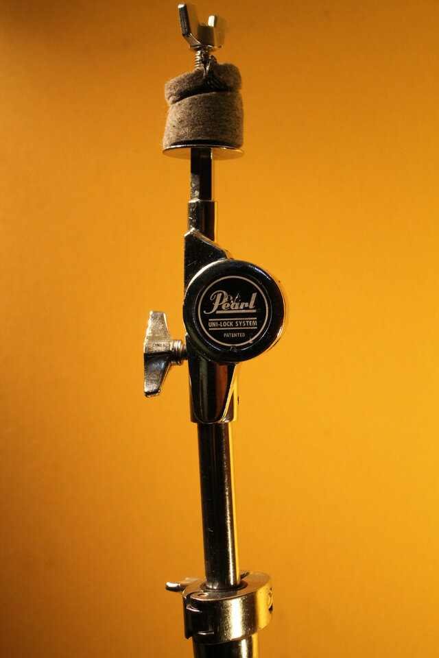 Dos soportes Plato y Accesorios Pearl.