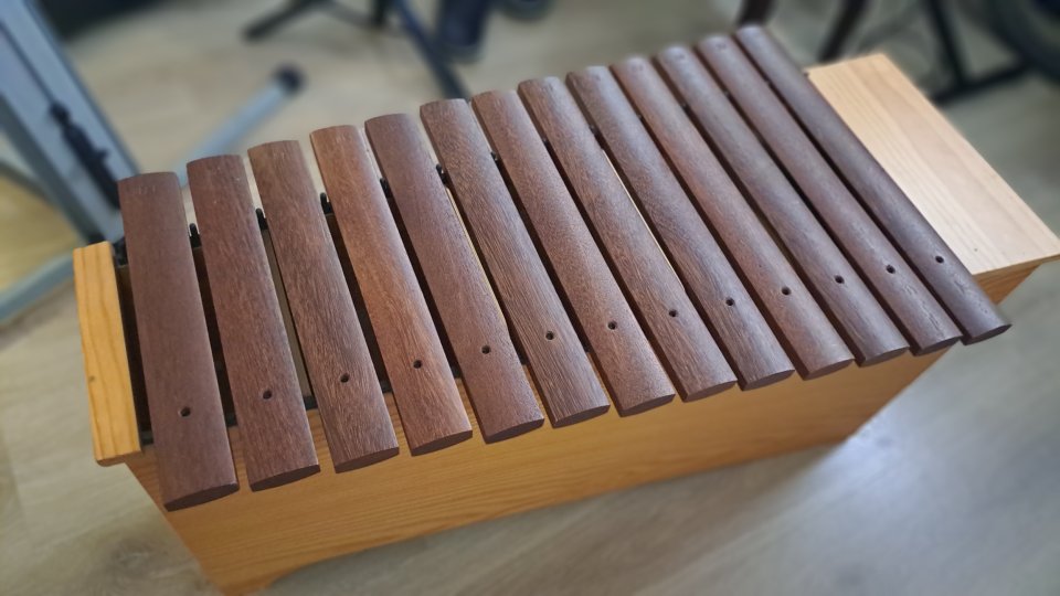 Xilófono Honsuy Madera Do-LaXilófono Honsuy de madera con notas Do - La de segunda mano · Foto 1 de 2 · Madrid · 150 €