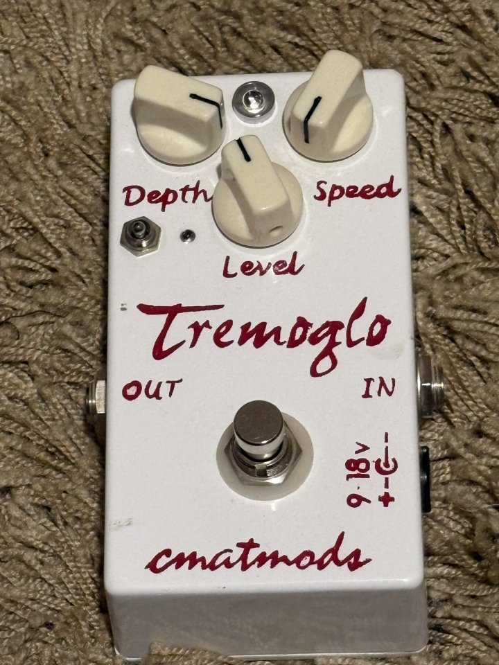 CmatMods Tremoglo Analog Tremolo