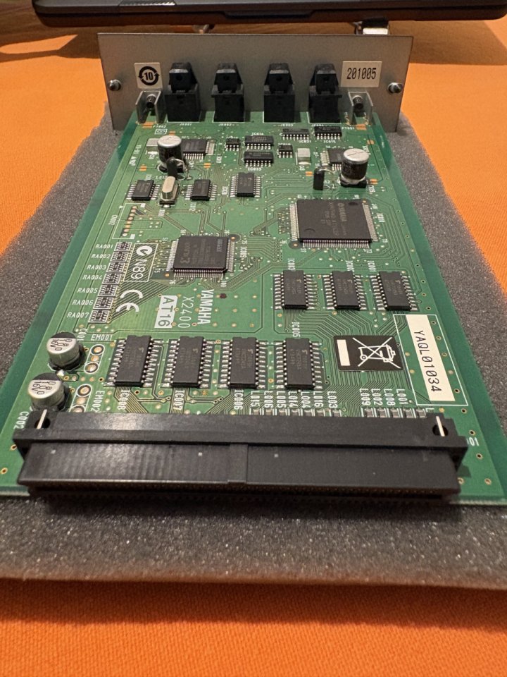Tarjeta ADAT Yamaha My16-AT de segunda mano · Foto 2 de 3 · Madrid · 250 €