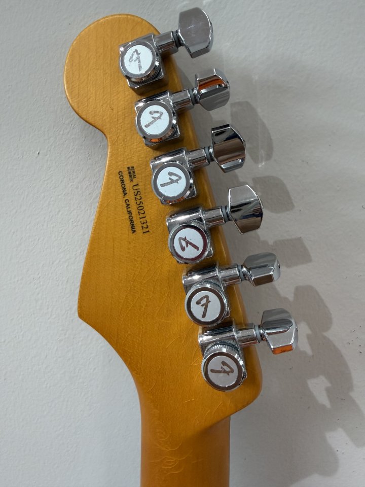 Fender Stratocaster American Ultra Luxe '60s de segunda mano · Foto 8 de 9 · Cantabria · 2250 €