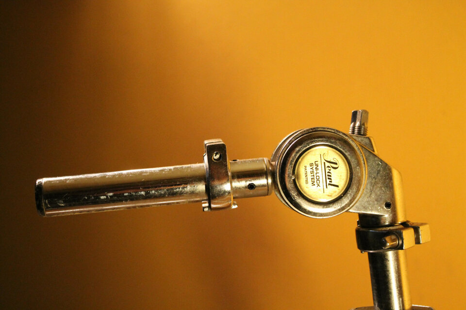 Dos soportes Plato y Accesorios Pearl.