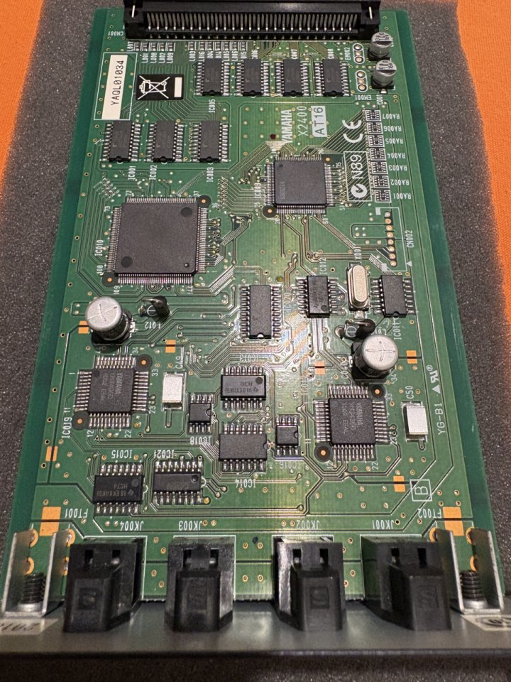 Tarjeta ADAT Yamaha My16-AT de segunda mano · Foto 3 de 3 · Madrid · 250 €