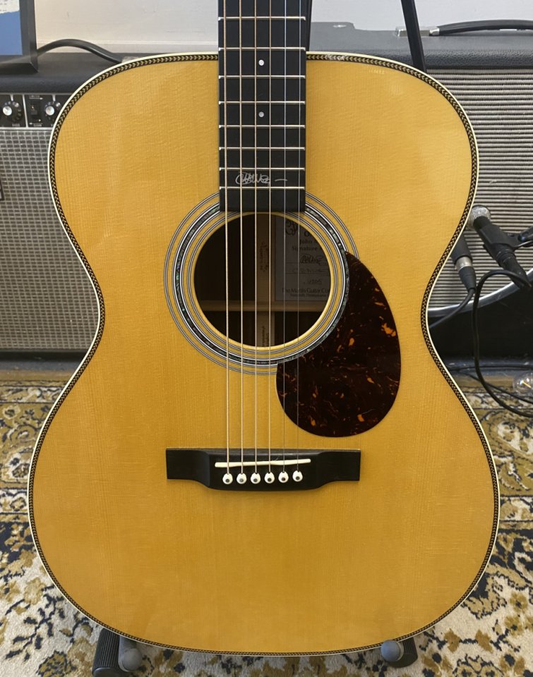 Martin OM-JM John Mayer Signature (VIDEO) de segunda mano · Foto 2 de 8 · Madrid · 3800 €