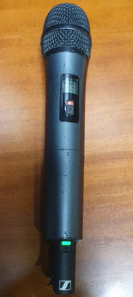 Shure SLX4 y Sennheiser XS Wireless 1 de segunda mano · Foto 7 de 10 · Ourense · 900 €