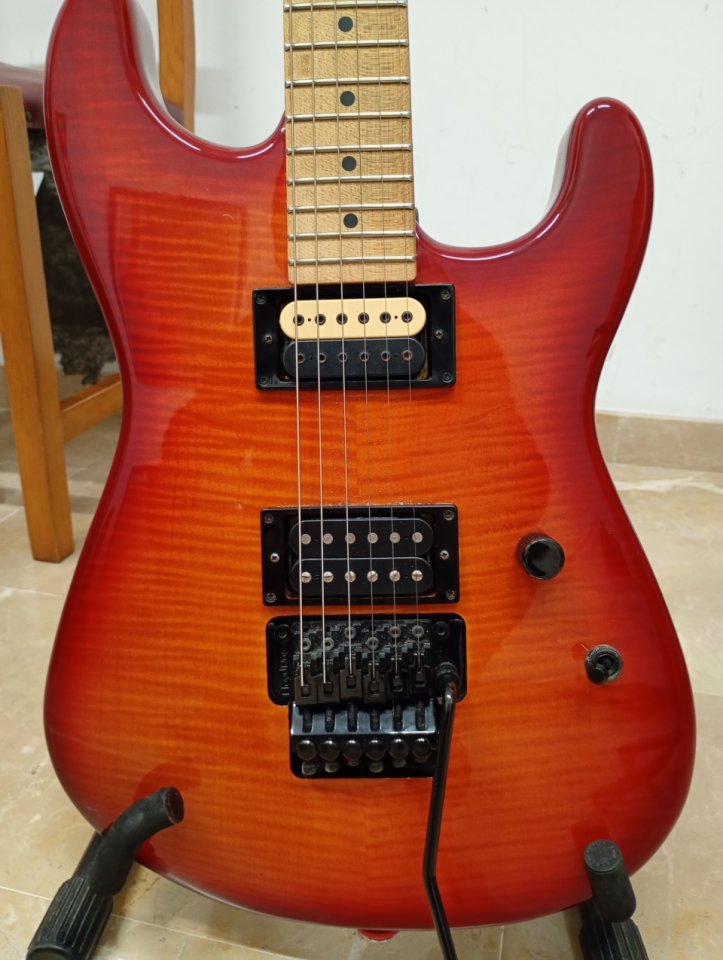 Charvel san dimas red burst