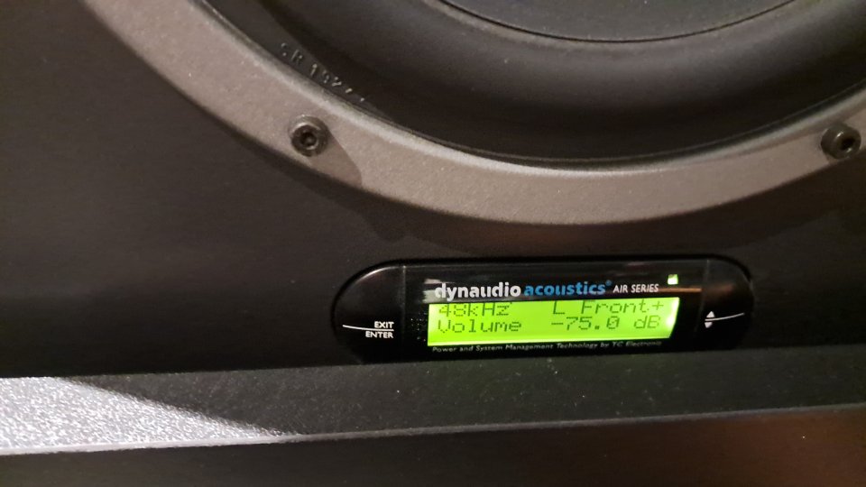 Sistema Completo Dynaudio AIR 20 + AIR BASE 12 + Remote (Pack Pro) de segunda mano · Foto 5 de 8 · Barcelona · 4500 €