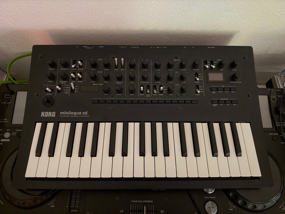 Minilogue xd de segunda mano · Foto 2 de 5 · Barcelona · 450 €