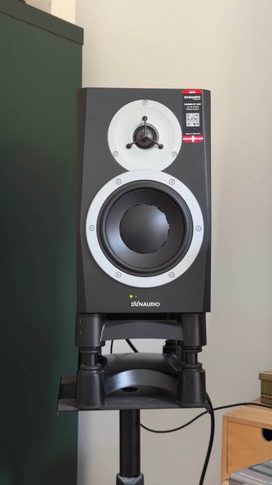 Dynaudio Bm6 MkIII de segunda mano · Foto 1 de 2 · Segovia · 1200 €